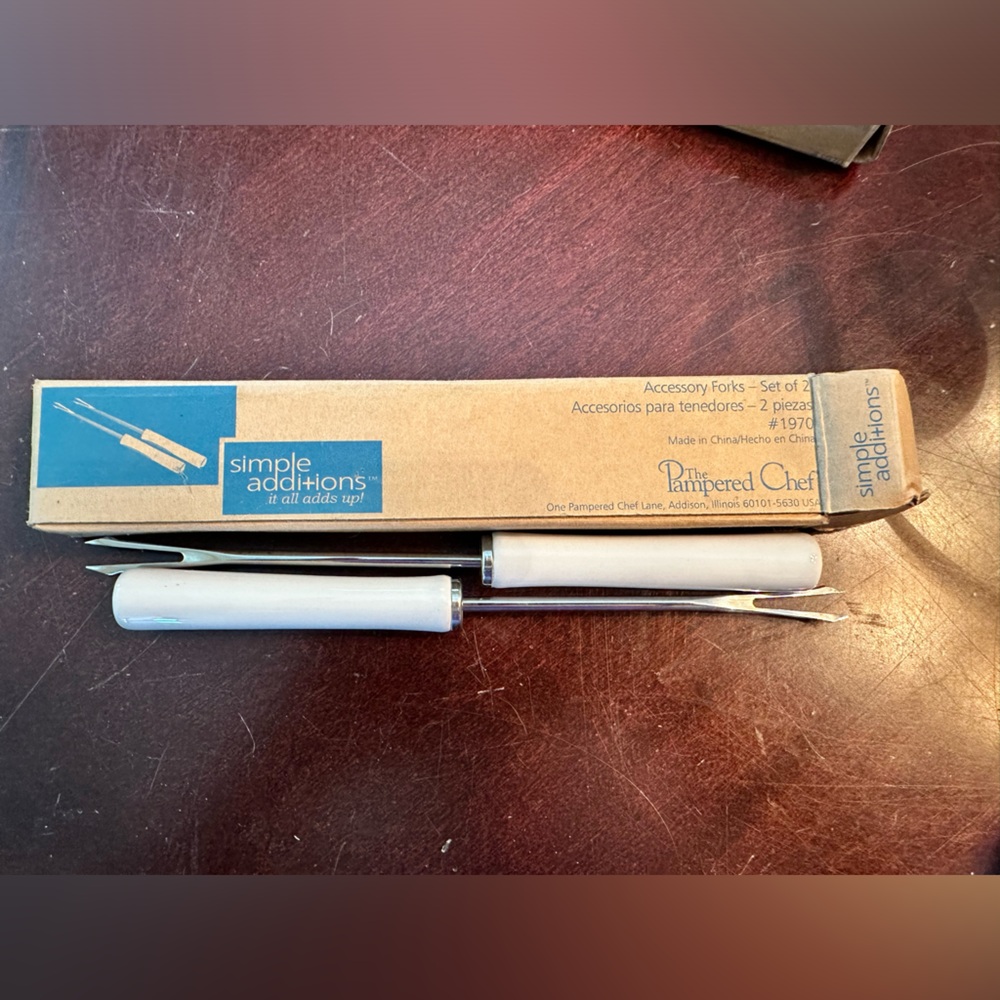 NIB Pampered Chef Stainless/ceramic accessory forks/picks